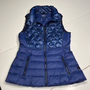 Size small Calvin Klein performance vest.  EUC